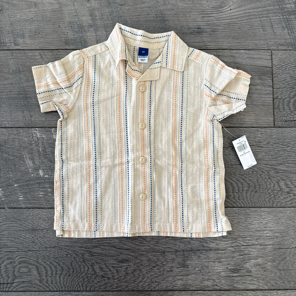 NWT Old Navy Toddler Boy Shirt in Cream and Blue